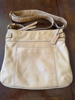 Vintage Liz Claiborne Leather Crossbody or shoulder Bag with Adjustable Strap